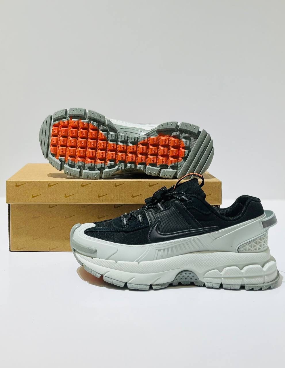 nike zoom vomero 5 roam "black/light silver",кроссовки nike air zoom vomero,nike zoom vomero 5 roam "black/light silver" fv2295-001,кроссовки nike zoom vomero 5,кроссовки nike air zoom vomero 5