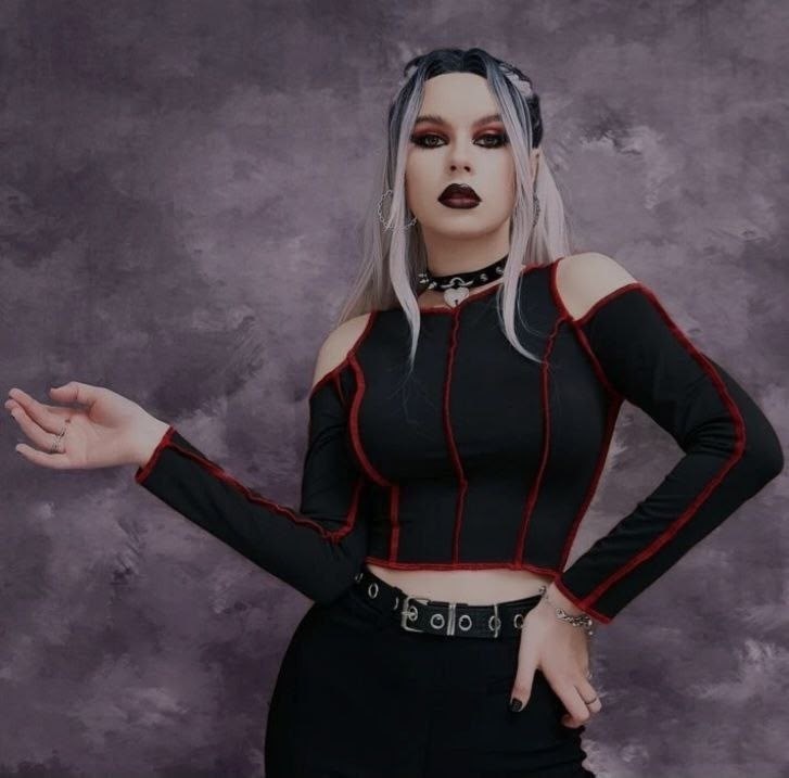 женская кофта,открытые плечи,короткая футболка,кофта толстовка,кофточка