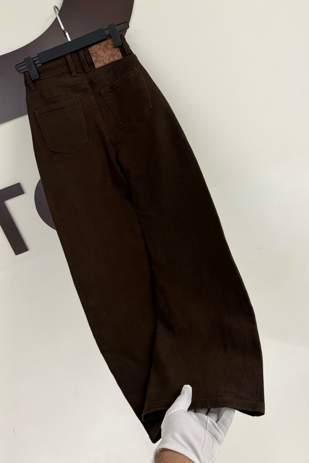 коричневые джинсы широкие,коричневые джинсы,коричневые джинсы женские широкие,джинсы брюки,коричневые джинсы женские