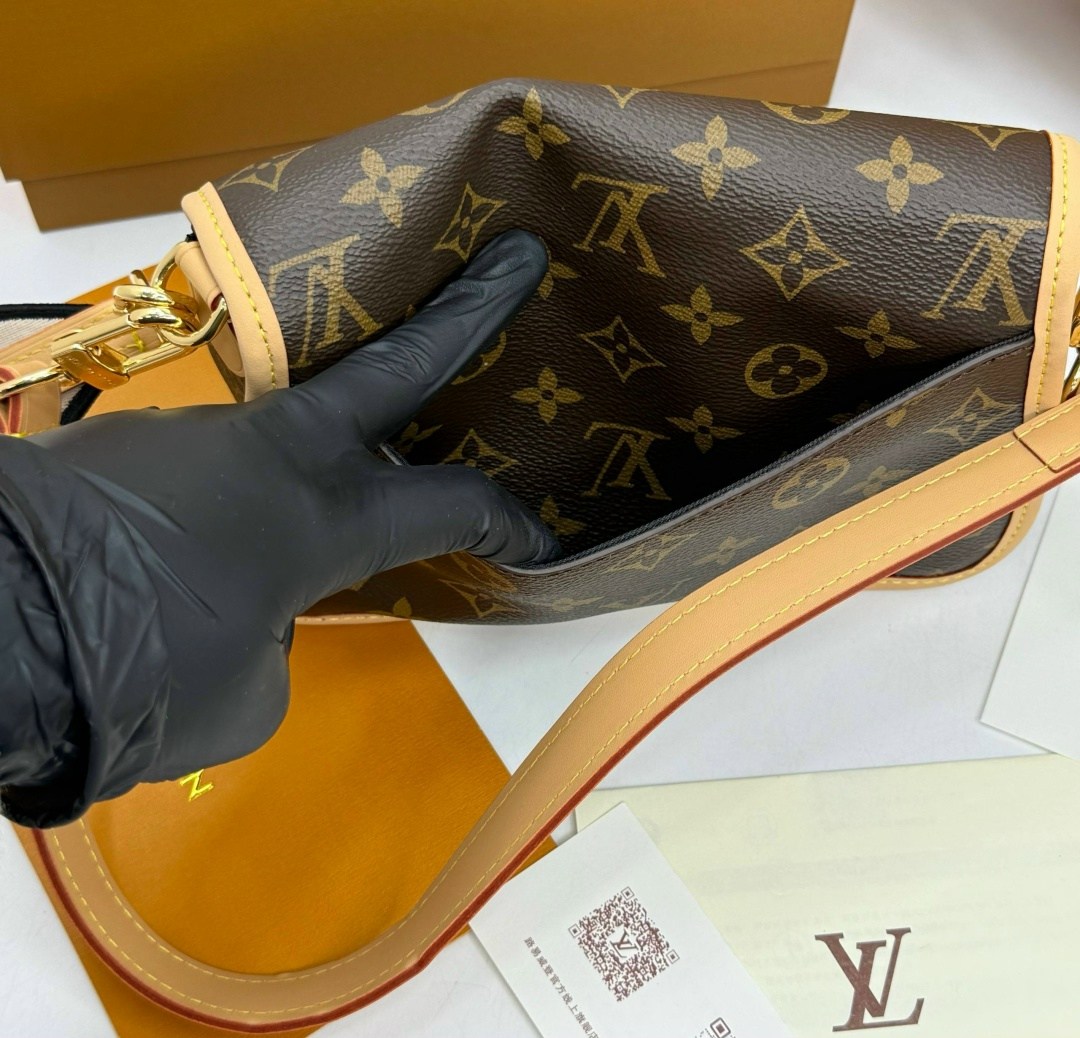 сумка louis vuitton женская,louis vuitton сумка на плечо,сумка louis vuitton,lv louis vuitton женская модная классическая сумка через плечо,сумки луи виттон