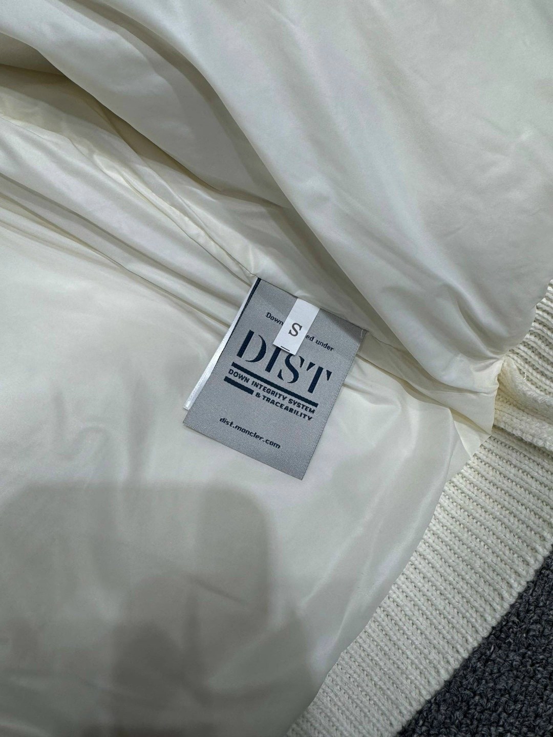 женский короткий пуховик,куртка женская,белый пуховик,женский пуховик,двусторонний пуховик