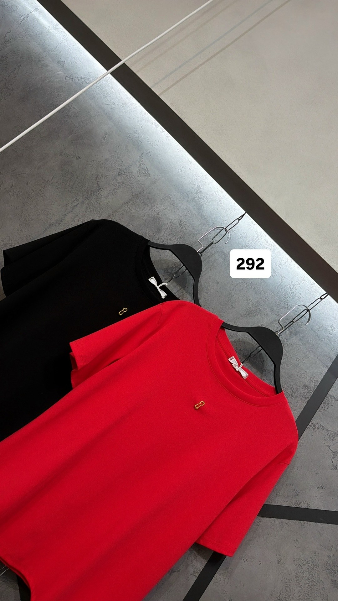 футболка,женская футболка,летние футболки,черная футболка женская,стильная футболка