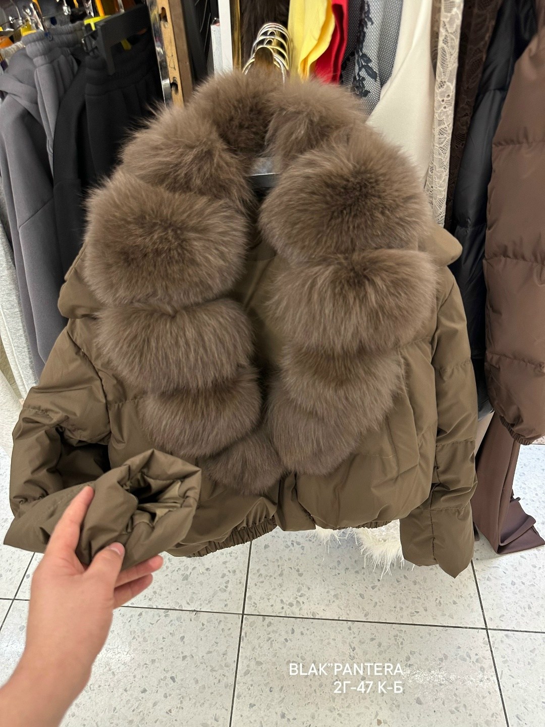 куртка с мехом,пуховик с натуральным мехом,короткий пуховик,пуховик с мехом,пуховик женский с натуральным мехом