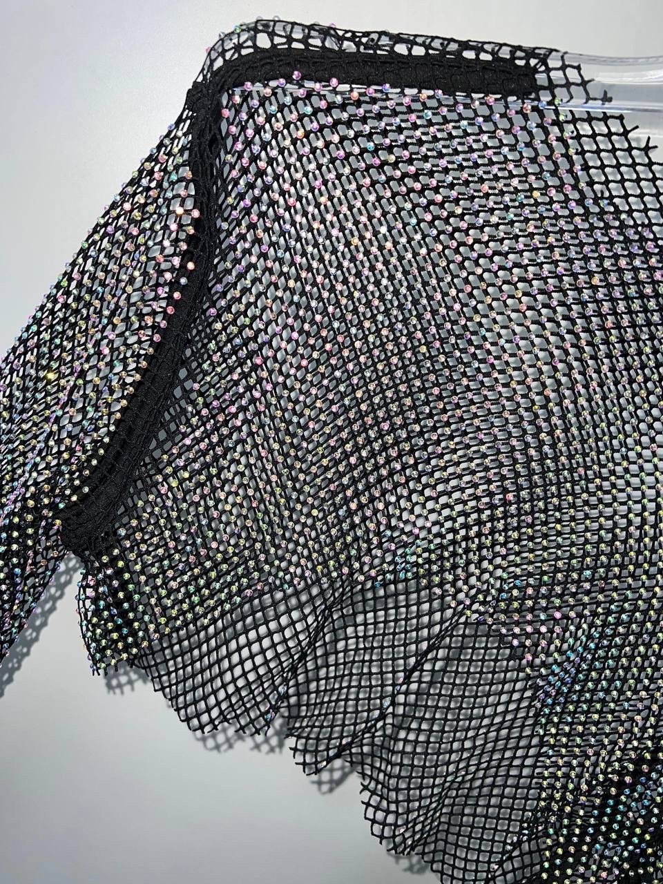 топы модные,топ с круглым вырезом и перьями, длинные рукава, сетка со стразами,кроп топ,накидка на купальник из страз,кроп топ сетка со стразами с длинным рукавом