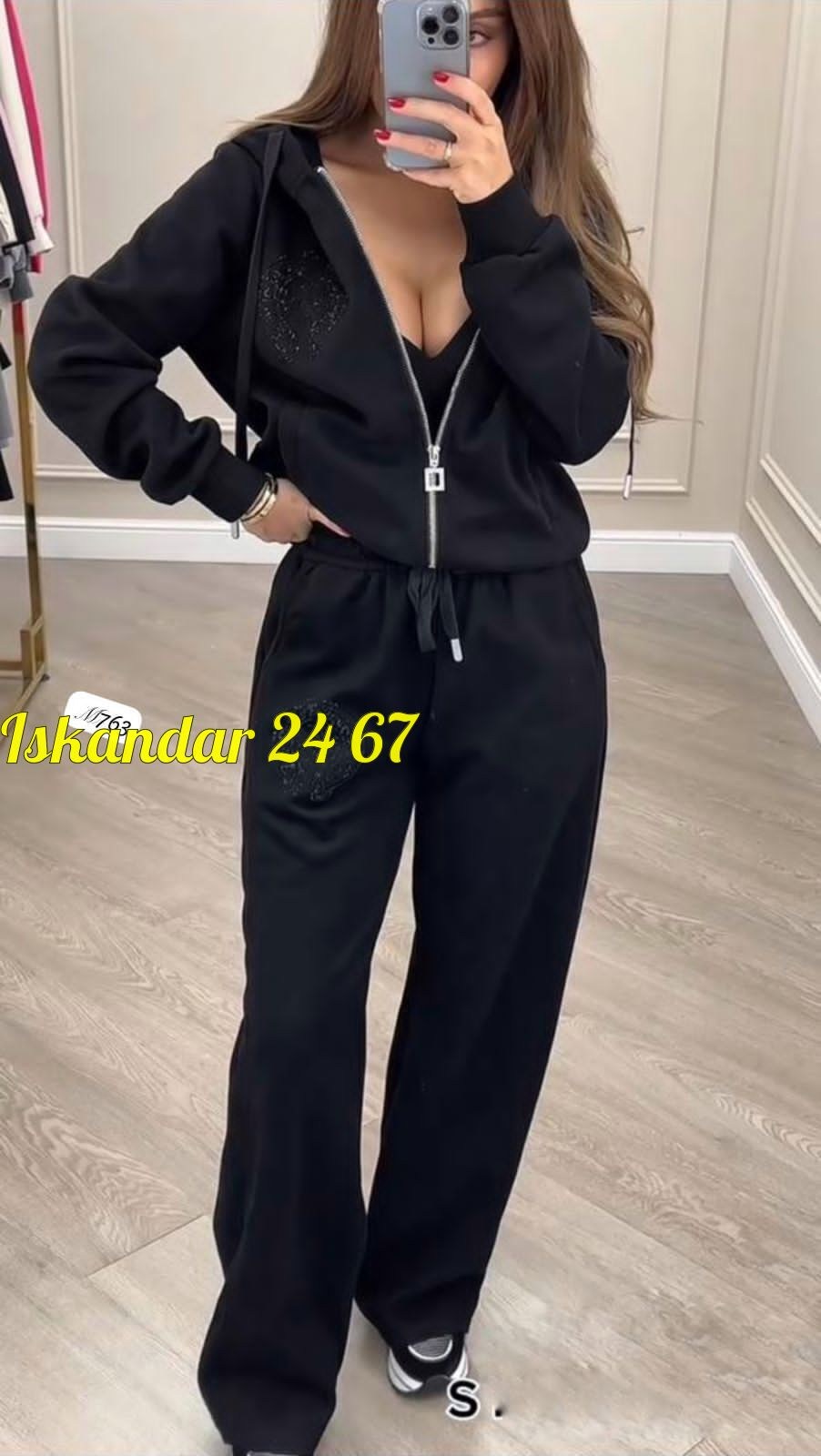 стильные костюмы,костюм на флисе,женский костюм,женский костюм на флисе,костюм в стразах