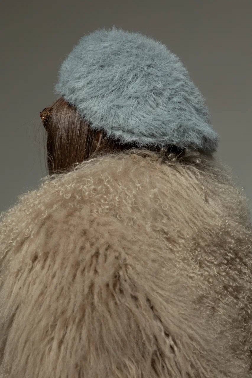 тапочки женские,наушники пушистые,пушистый чехол для наушников,меховые наушники,женские меховые