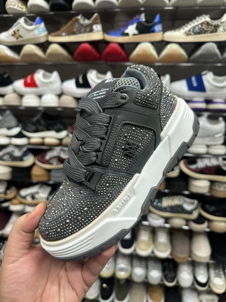 кроссовки,кроссовки женскиe,кроссовки модные,кроссовки для женщин,спортивная