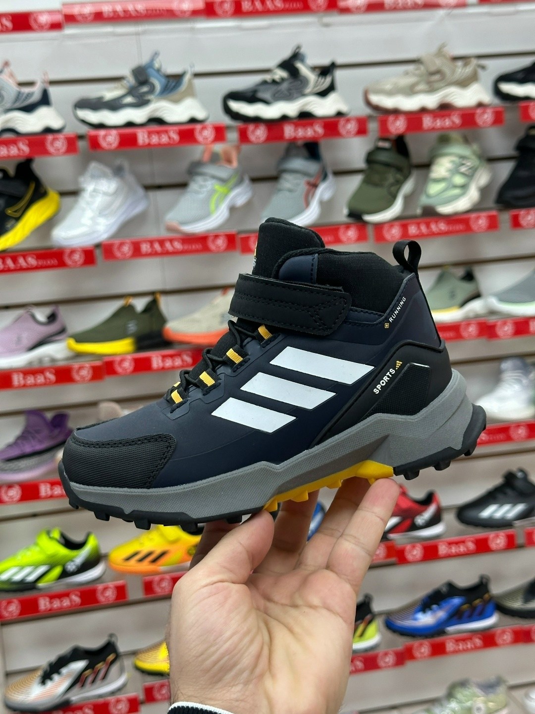 зимние кроссовки adidas,кроссовки adidas,кроссовки,кроссовки adidas terrex зимние,кроссовки adidas terrex