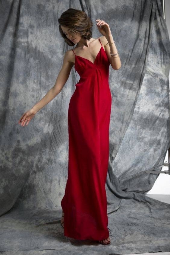 атласное платье,вечернее платье красное,вечернее платье,вечернее атласное платье,шелковое платье вечернее