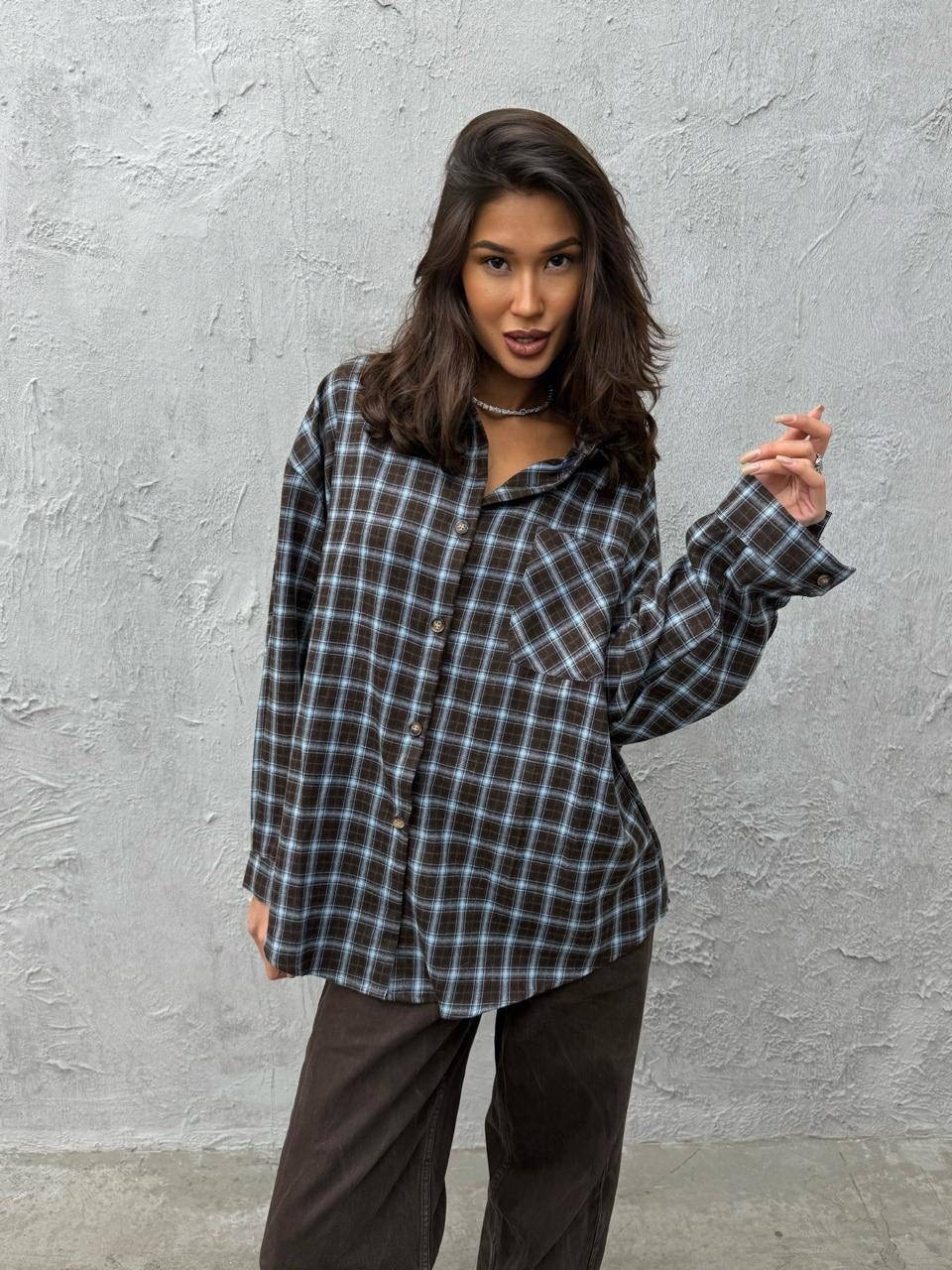 рубашка из фланели в серо-черную клетку,рубашка из фланели черного цвета в клетку,рубашка клетчатая черная oversize gup,рубашка в клетку оверсайз y2k thirteen brand,рубашка в клетку оверсайз badishka