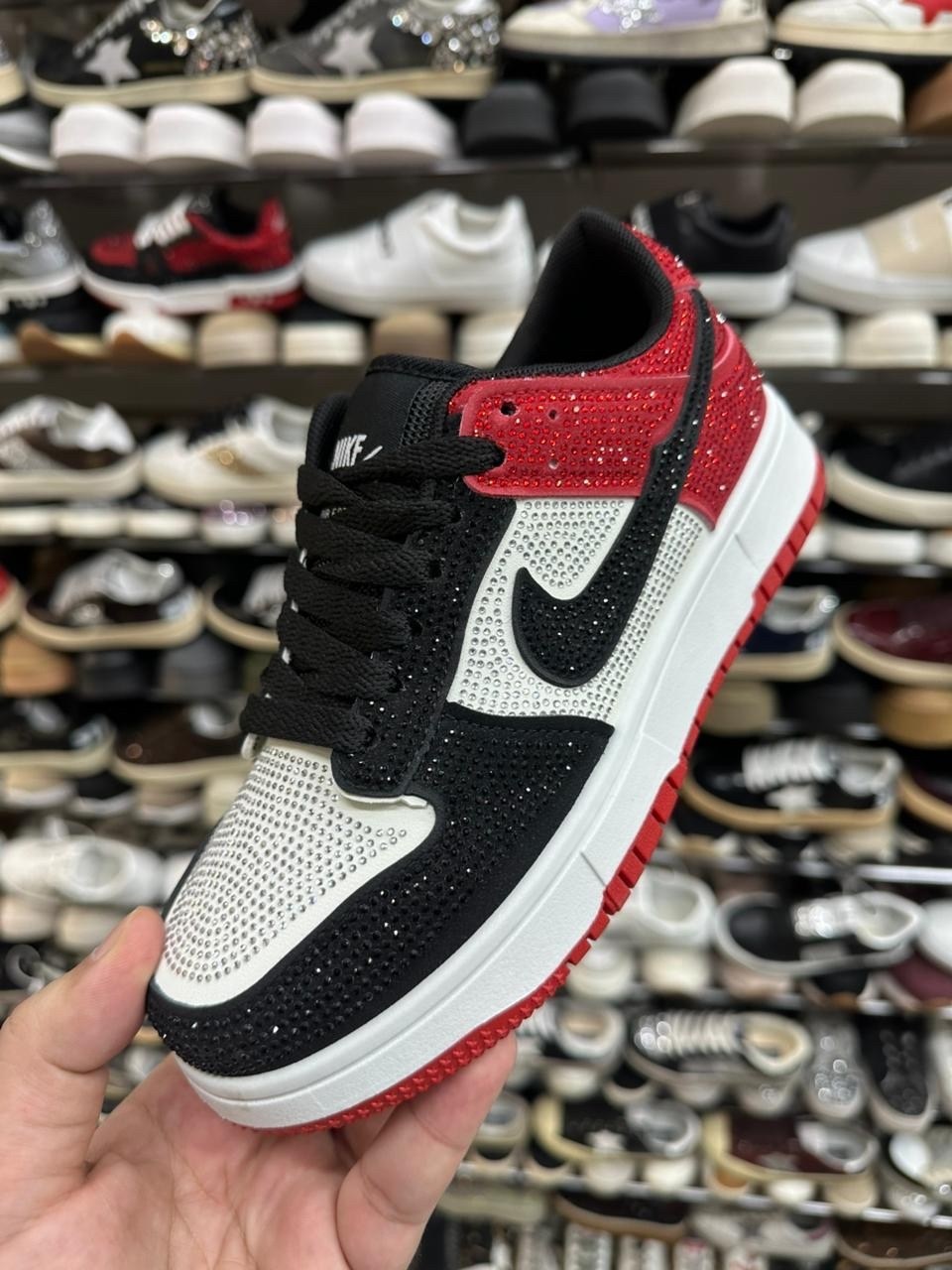 кроссовки,женские кроссовки,мужские кроссовки,мужская  кроссовки,кроссовка