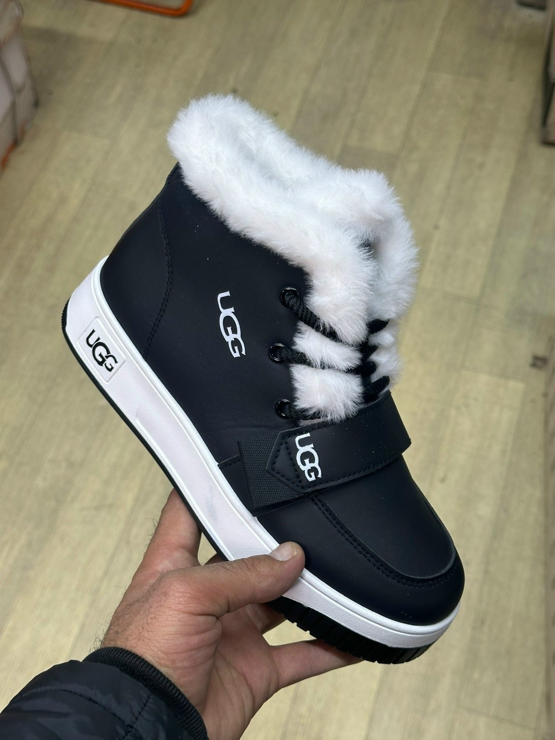 зимние кроссовки ugg,,кроссовки ugg женские зимние,зимние кроссовки женские,зимние женские кеды