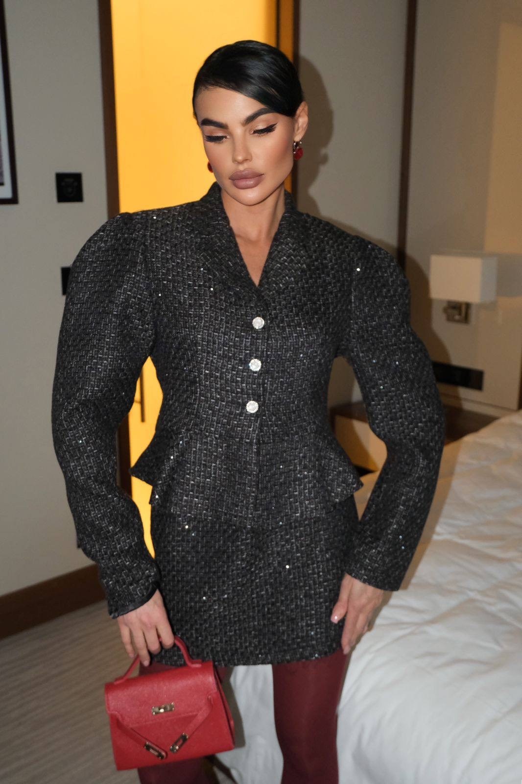 пиджак твидовый укороченный оверсайз нарядный lubvi.brand,стильные наряды,пиджак пайетка со стразами aiken цвет черный,пиджак