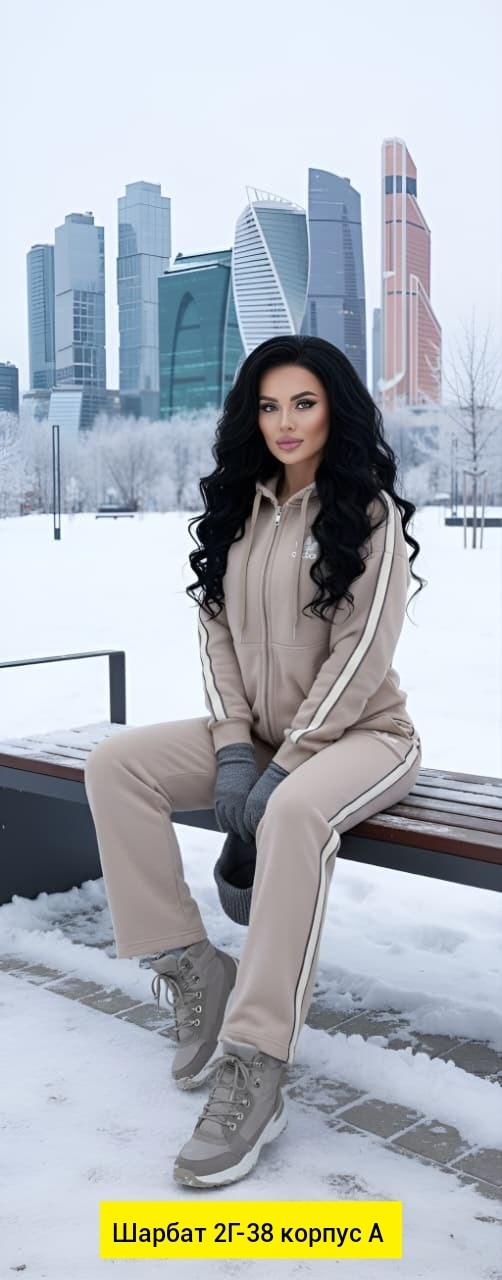 костюм с биркой известного бренда на флисе,женские спортивные костюмы,спортивный костюм,,спортивная одежда женская