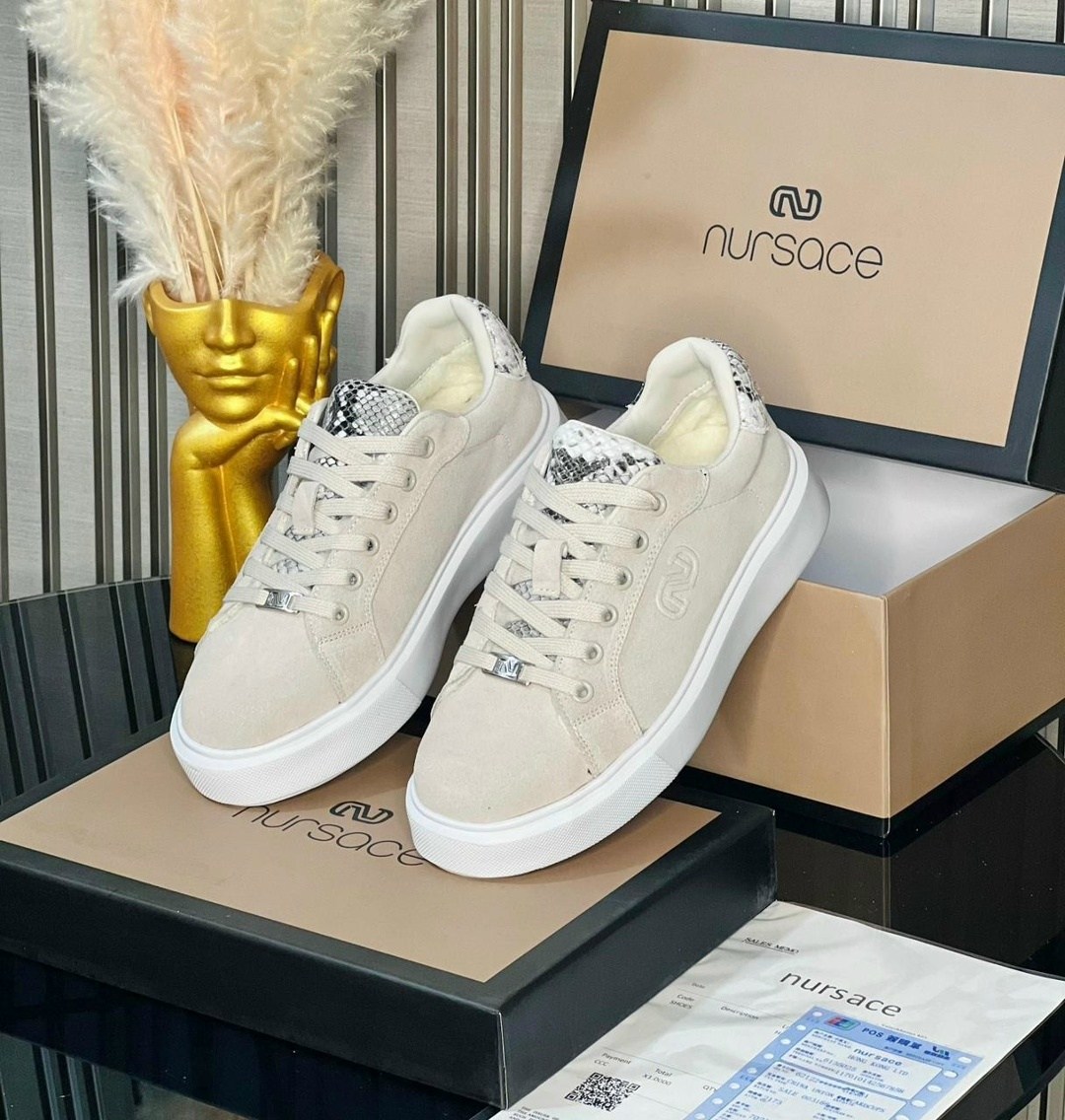 ,кеды женски,замшевые кеды,бежевые кроссовки,кроссовки женскиe