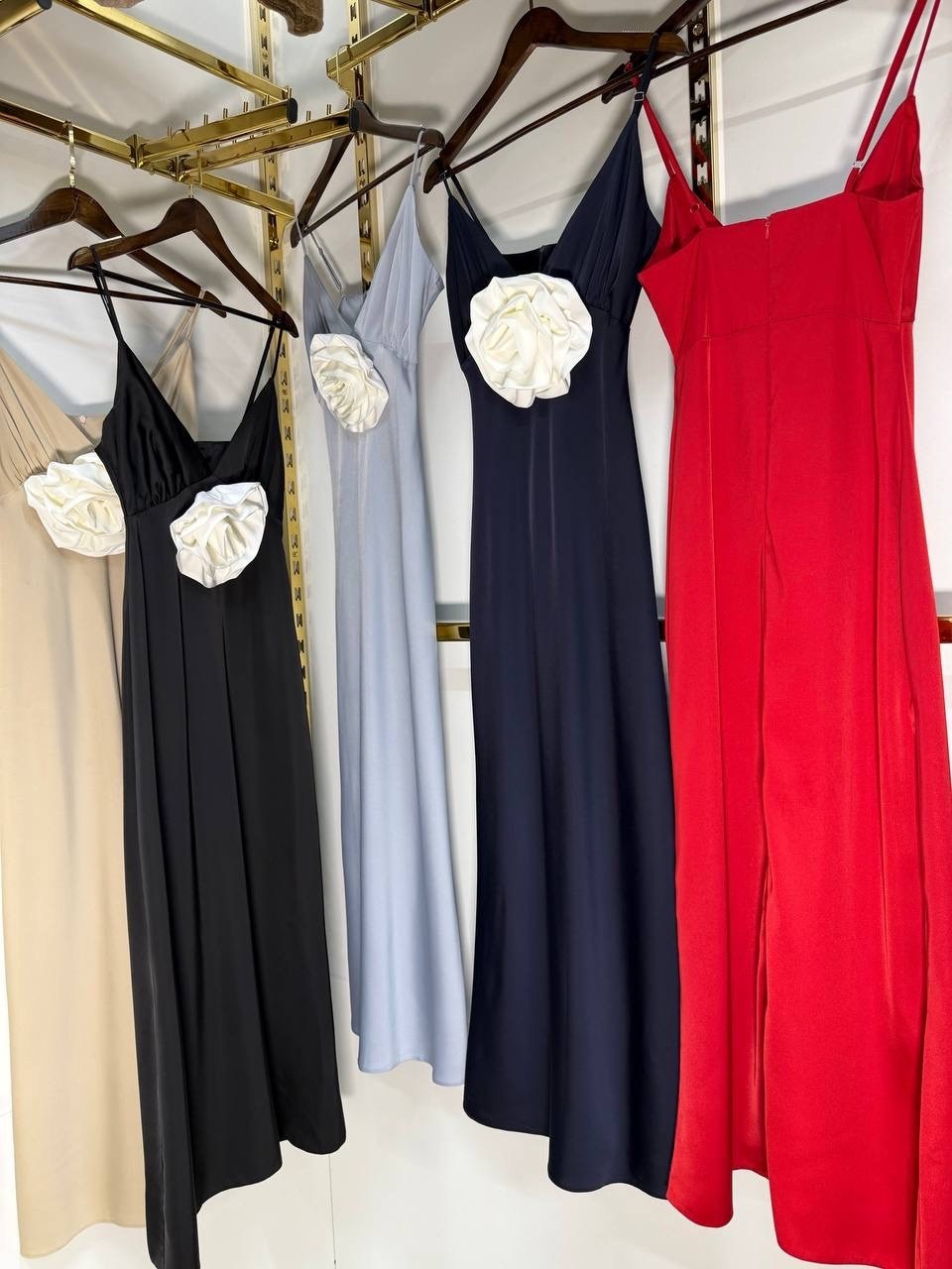 атласное платье,вечернее платье красное,вечернее платье,вечернее атласное платье,шелковое платье вечернее