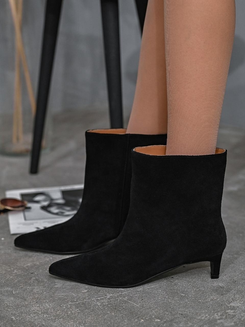 замшевые женские ботильоны с острым носком на,ботильоны замшевые,,ботильоны,остроносые женские ботильоны из замши