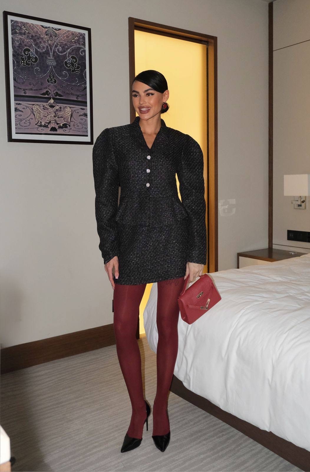 пиджак твидовый укороченный оверсайз нарядный lubvi.brand,стильные наряды,пиджак пайетка со стразами aiken цвет черный,пиджак