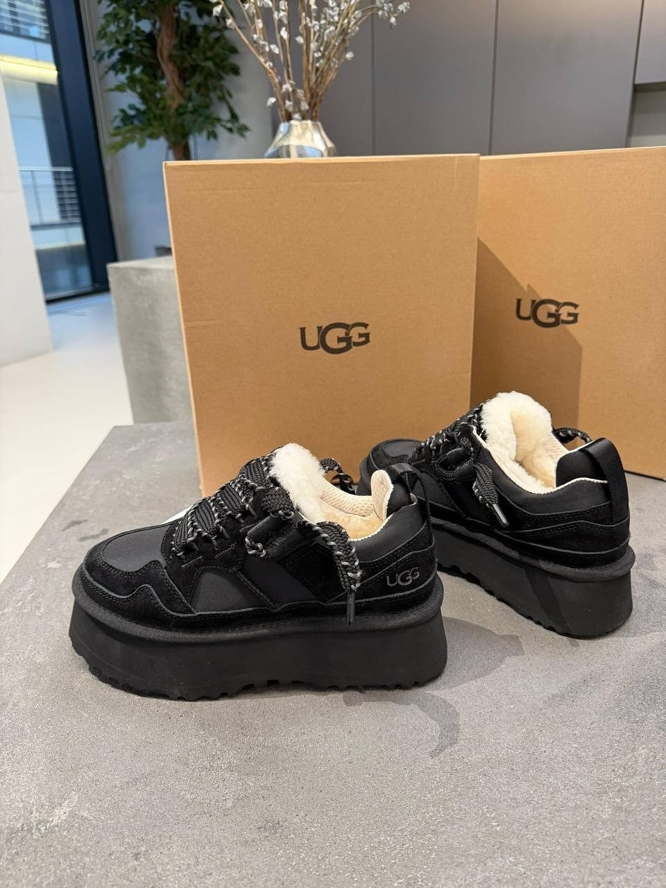 ,кроссовки ugg женские,кроссовки ugg зимние,кеды зимние ugg lowmel trainer premiumshoes цвет черный,кроссовки зимние женские ugg модель 551082