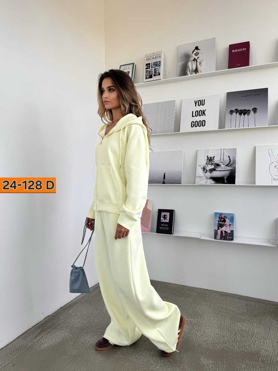 женский костюм двойка,cпортивный костюм женский на флисе,женский костюм на флисе,спортивные женские костюмы,женские костюмы