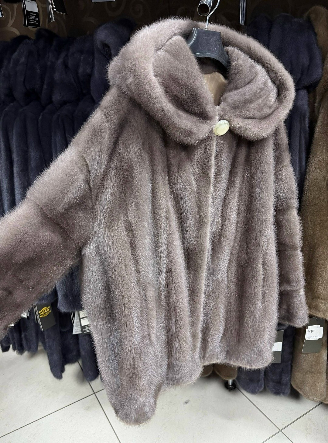 шуба норковая с капюшоном,шуба из меха европейской норки с капюшоном,шубка из меха европейской норки с капюшоном,шубка из меха европейской норки с капюшоном цвет лаванда,шубка из меха европейской норк