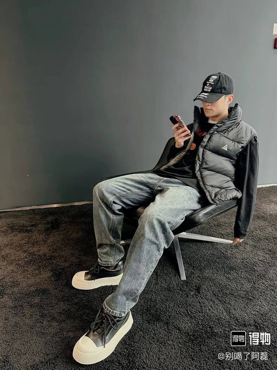 жилетка nike acg,мужская жилетка nike acg,жилетка демисезонная,жилетка мужская,жилетка двусторонняя