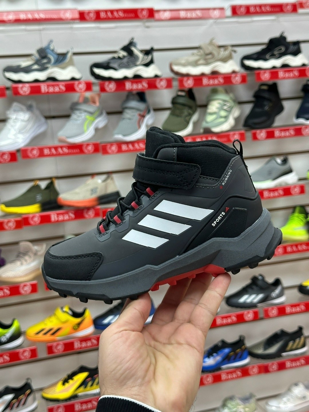 зимние кроссовки adidas,кроссовки adidas,кроссовки,кроссовки adidas terrex зимние,кроссовки adidas terrex