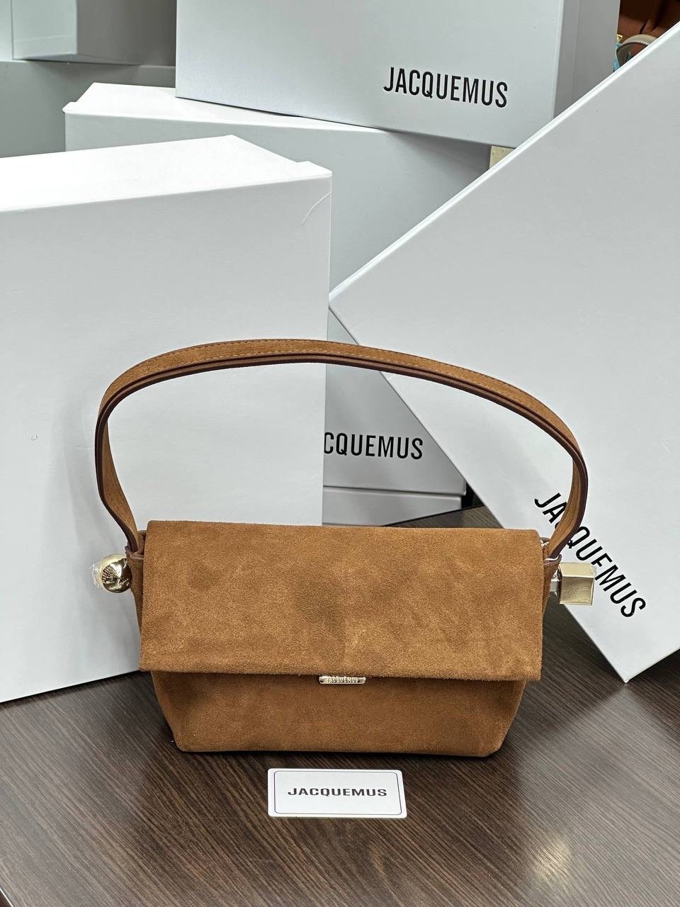 замшевая сумка coccinelle,замшевая сумка,сумка jacquemus,сумка,женская сумка