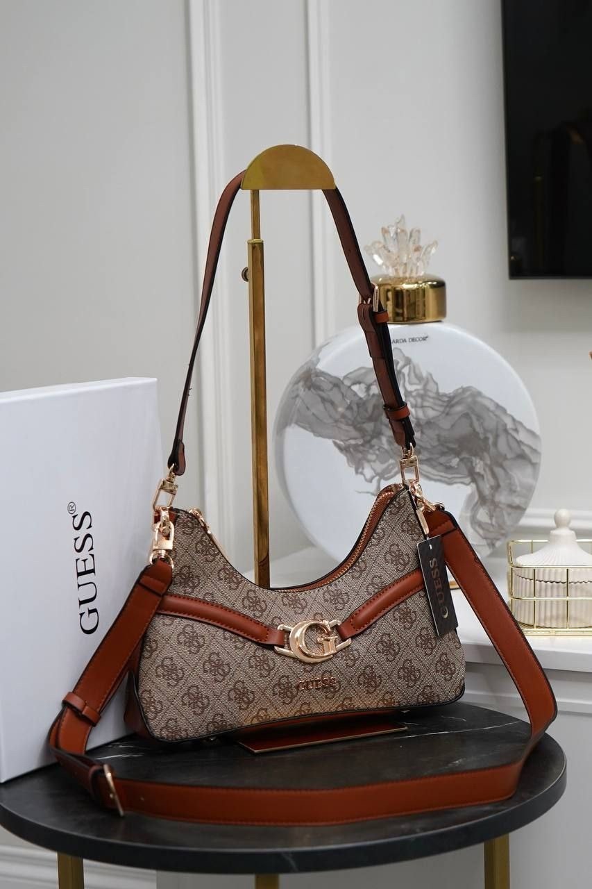 сумка guess,сумка женская guess,guess сумка на плечо,guess сумка на плечо кросс-боди,сумка через плечо malva mini hobo bla guess женская