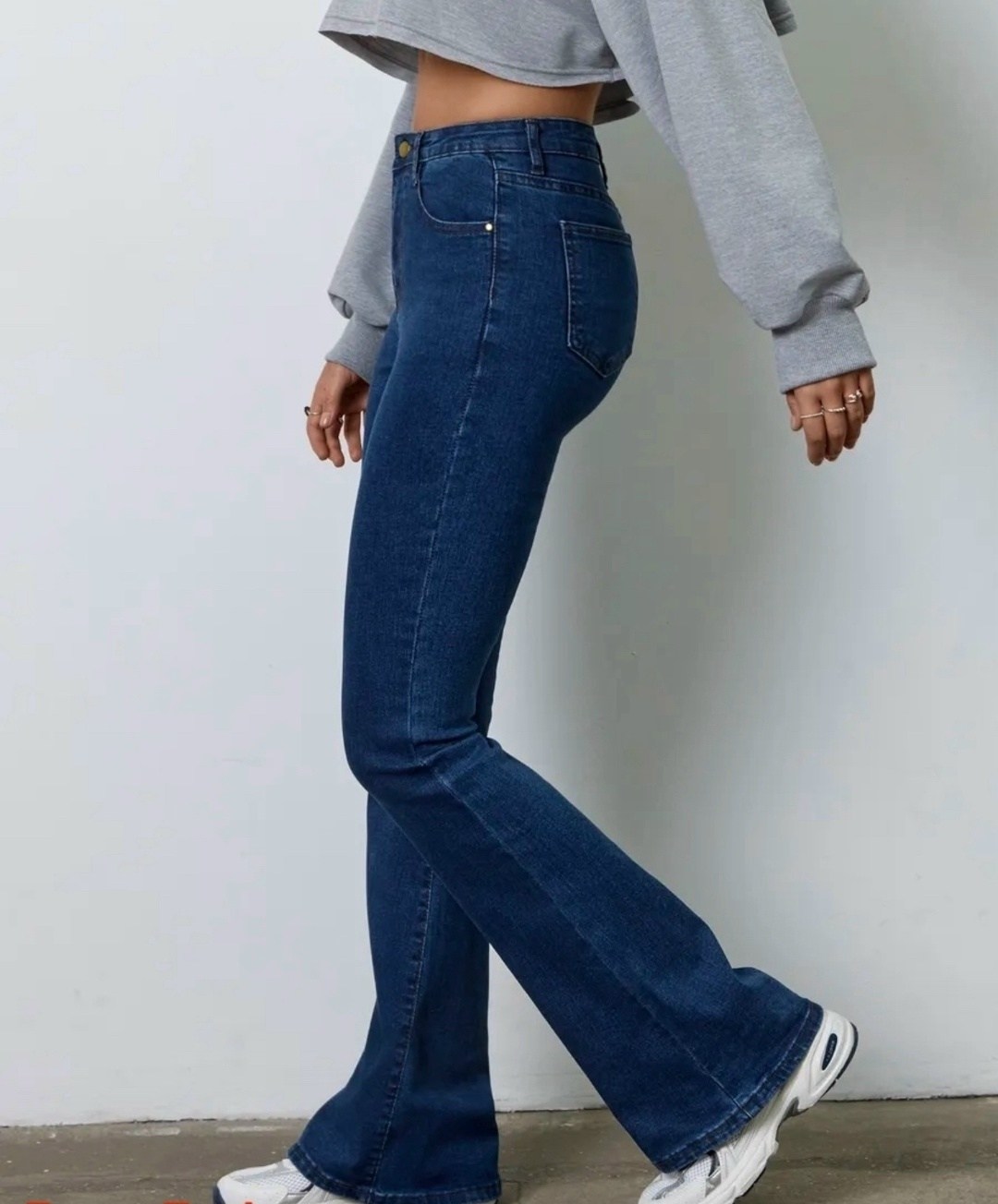 джинсы женские клеш,джинсы женские клеш с высокой посадкой,женские джинсы,джинсы клеш,джинсы клеш от колена с высокой посадкой