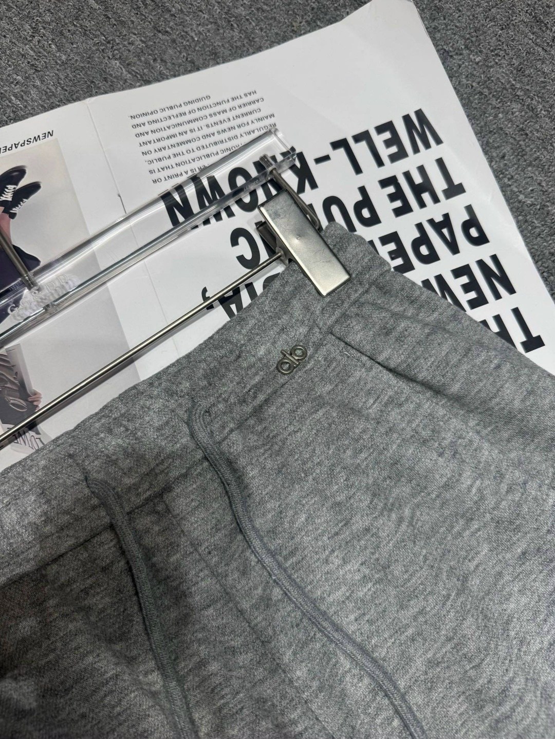 спортивные брюки в корейском стиле,брюки спортивные,широкие спортивные штаны,широкие спортивные брюки,повседневные спортивные брюки