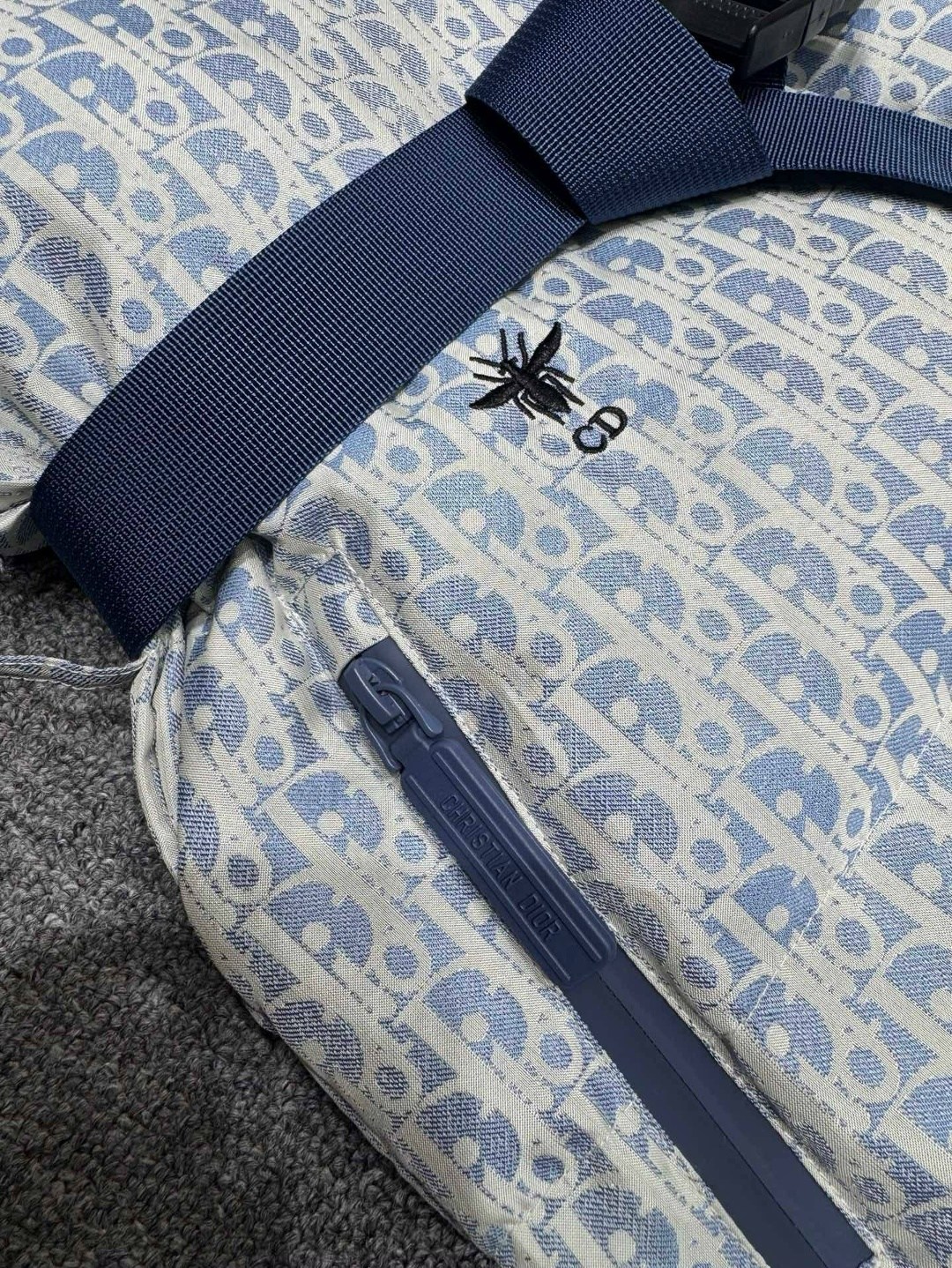 жилет,жилетка,жилетка диор,женские жилетки,жилет луи виттон женский