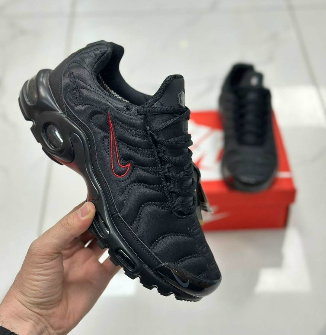 кроссовки nike air max tn plus,кроссовки nike air max tn plus мужские,кроссовки мужские nike air max tn,nike air max tn plus,nike air max tn plus black