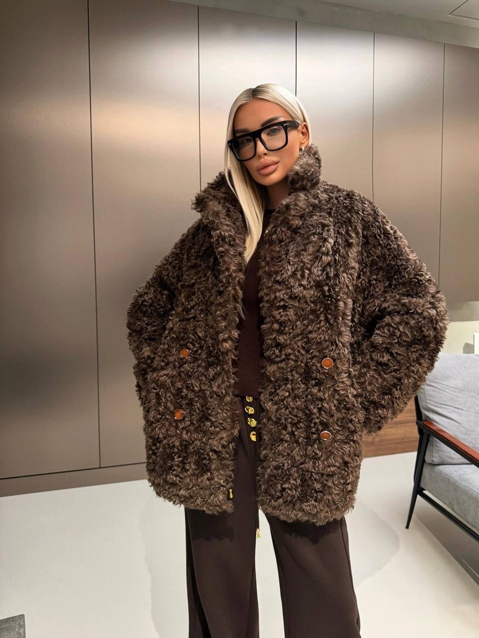 женская шуба,шуба из искусственного меха,шуба искусственная,зимняя мода,шуба из экомеха
