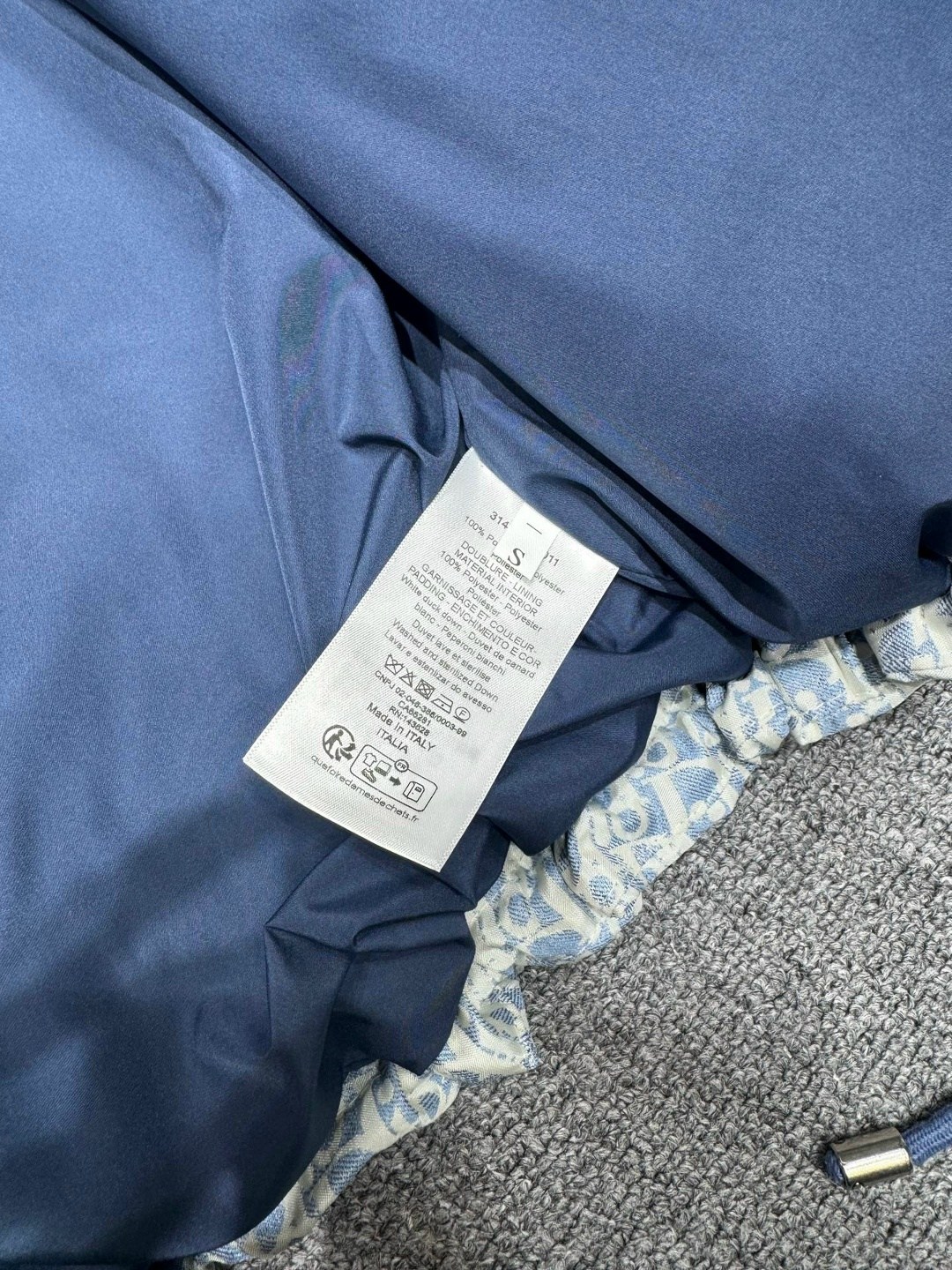 пуховик кристиан диор женский,куртка кристиан диор женские,пуховик кристиан диор,пуховик dior,куртка диор женская