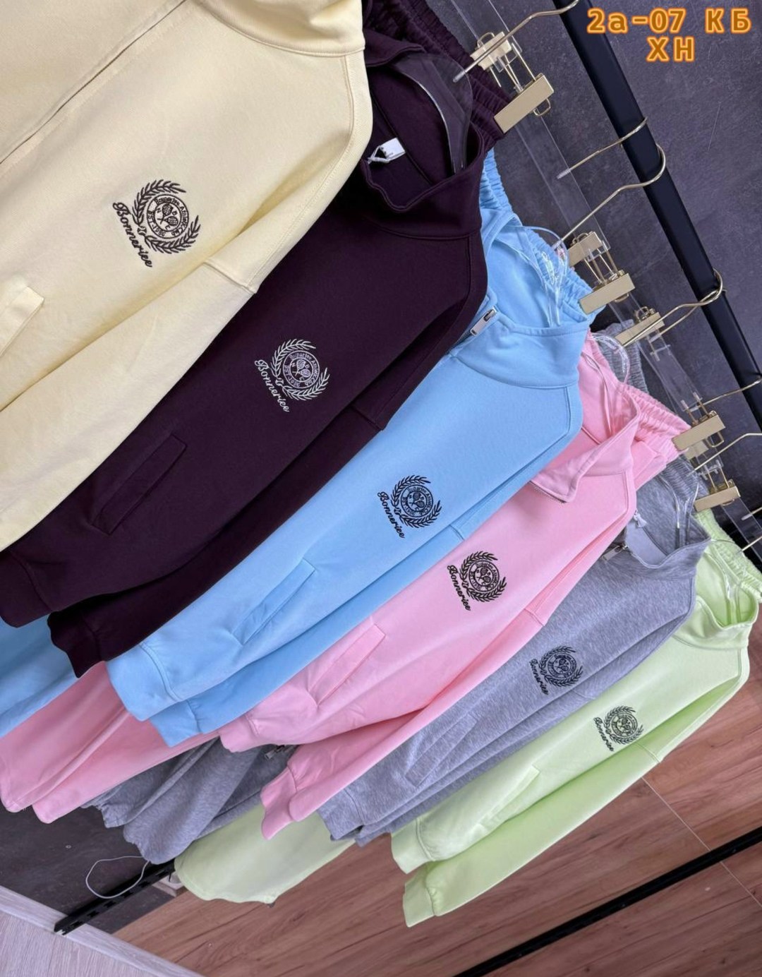 спортивные костюмы женские,стильные женские костюмы,спортивные костюм,костюм двойка кашемир,костюм двойка