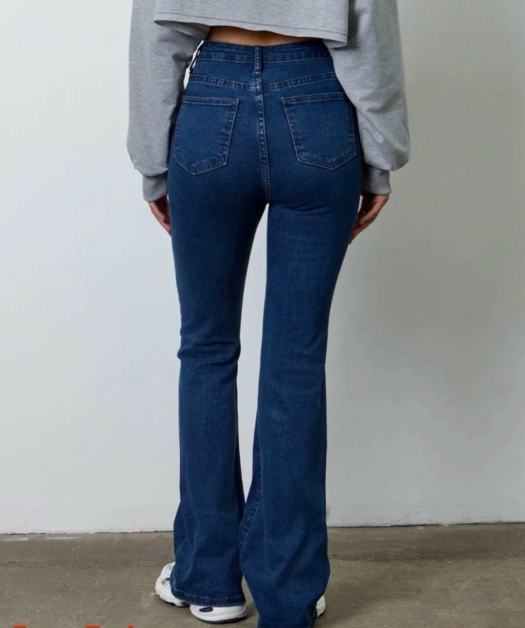 джинсы женские клеш,джинсы женские клеш с высокой посадкой,женские джинсы,джинсы клеш,джинсы клеш от колена с высокой посадкой