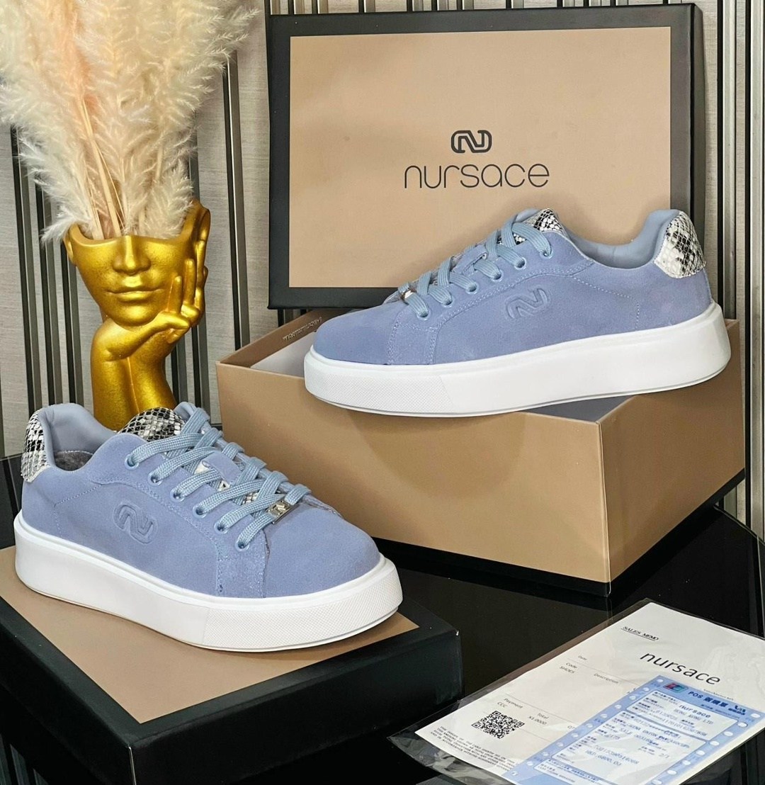 ,кеды женски,замшевые кеды,бежевые кроссовки,кроссовки женскиe