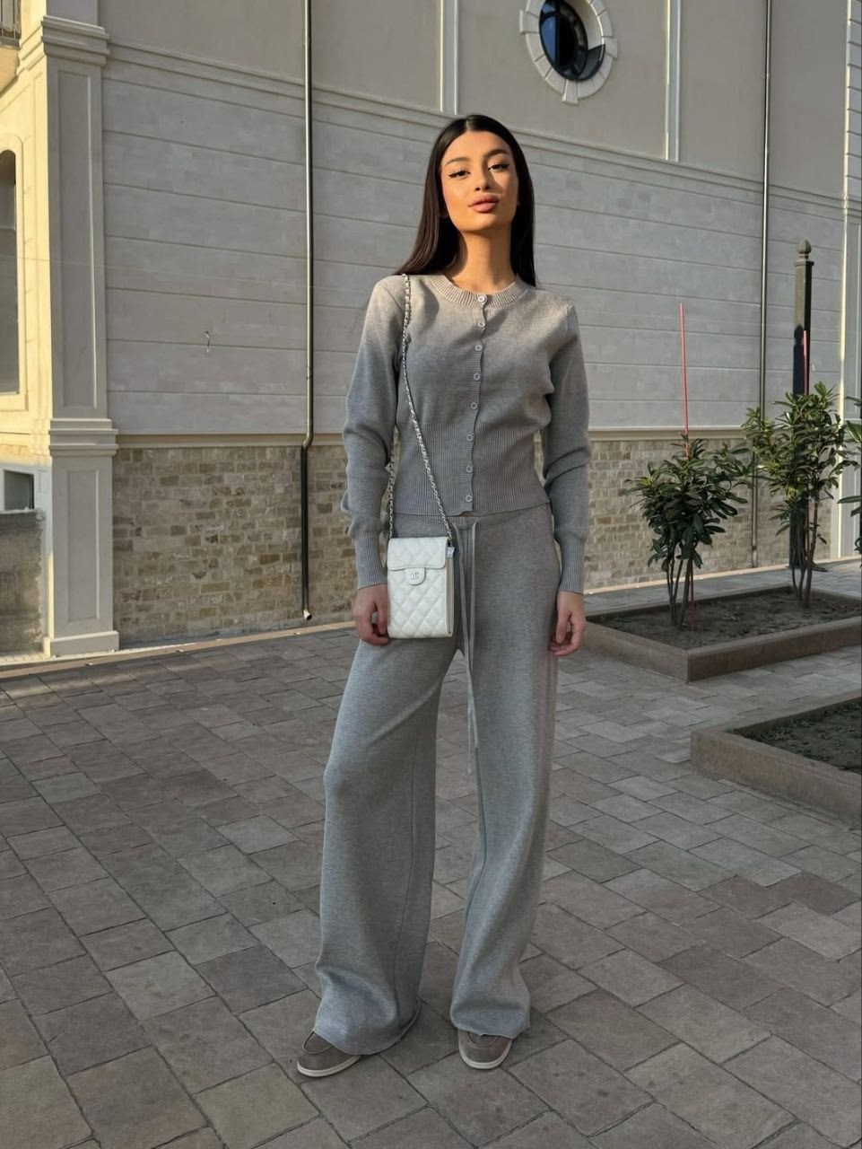 трикотажный костюм,брючный костюм,костюм женский серый,женский костюм,костюм двойка кашемир