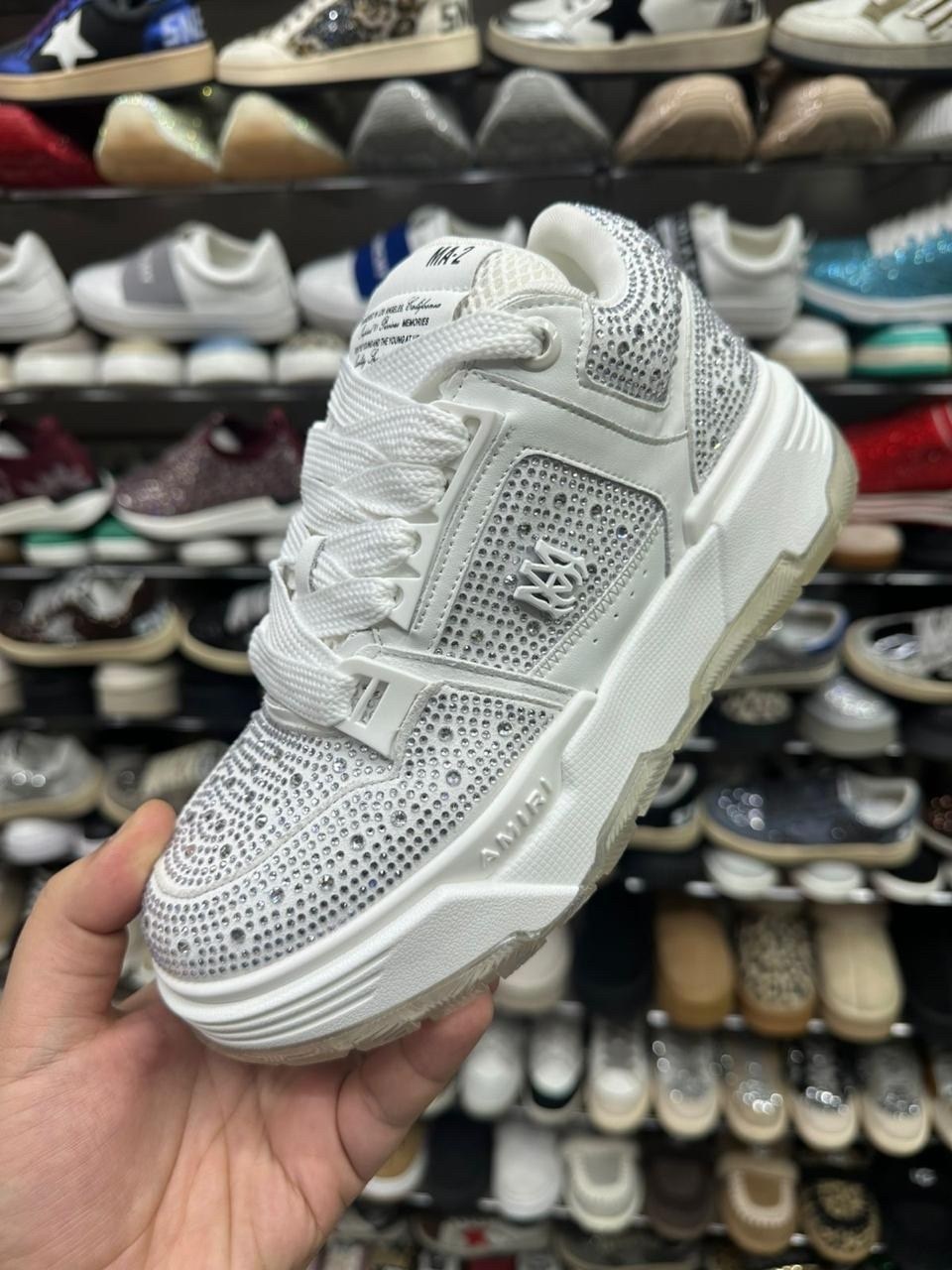 кроссовки,кроссовки женскиe,кроссовки модные,кроссовки для женщин,спортивная