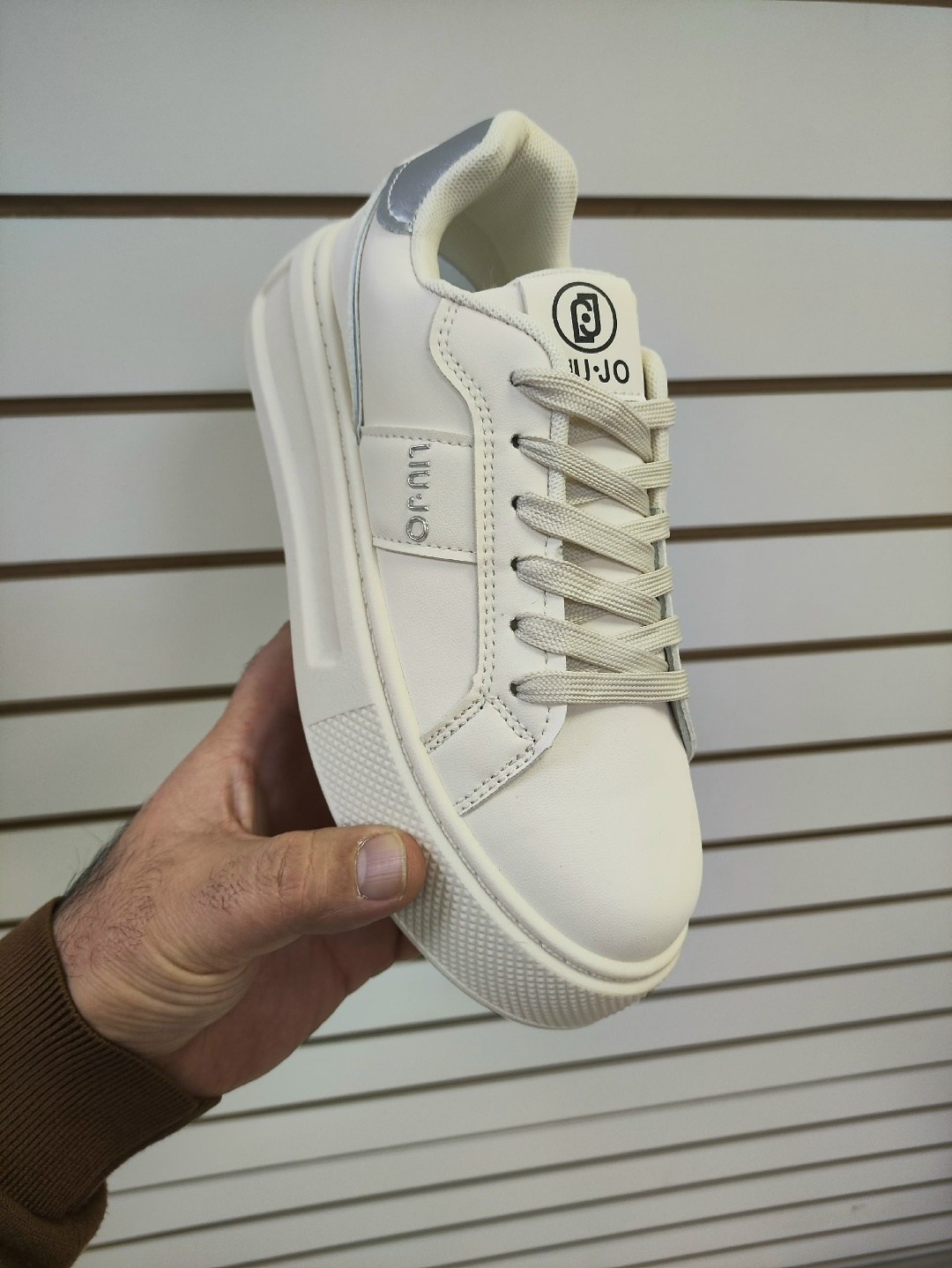 ,женские кроссовки,кроссовки черные,кроссовки liu jo,кеды