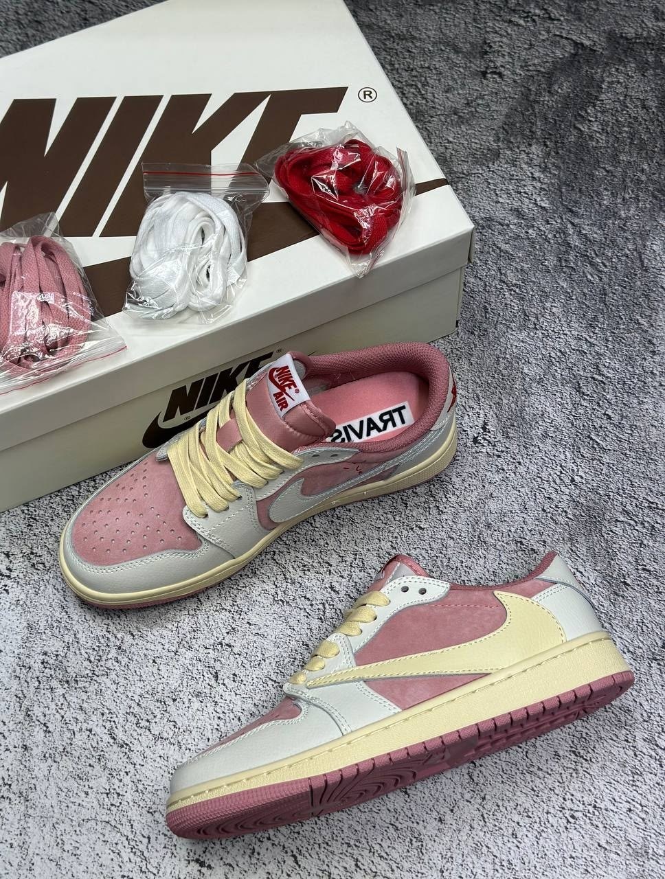 travis scott x air jordan 1 low sail shy pink,кроссовки travis scott x air jordan 1 low,женские кроссовки nike air jordan 1 low travis scott розовые,кроссовки air jordan 1 low x travis scott 'shy pink