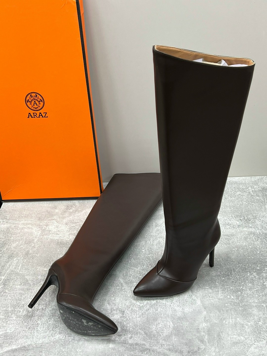 женские сапоги,кожаные высокие сапоги balenciaga,модные сапоги,сапоги,сапоги высокие