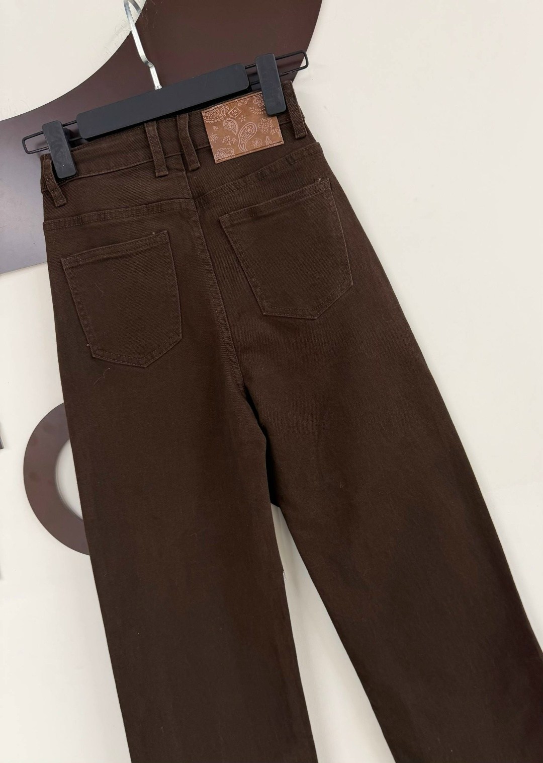 коричневые джинсы женские,коричневые джинсы женские широкие,коричневые джинсы широкие,коричневые джинсы,женские широкие джинсы цвет коричневый