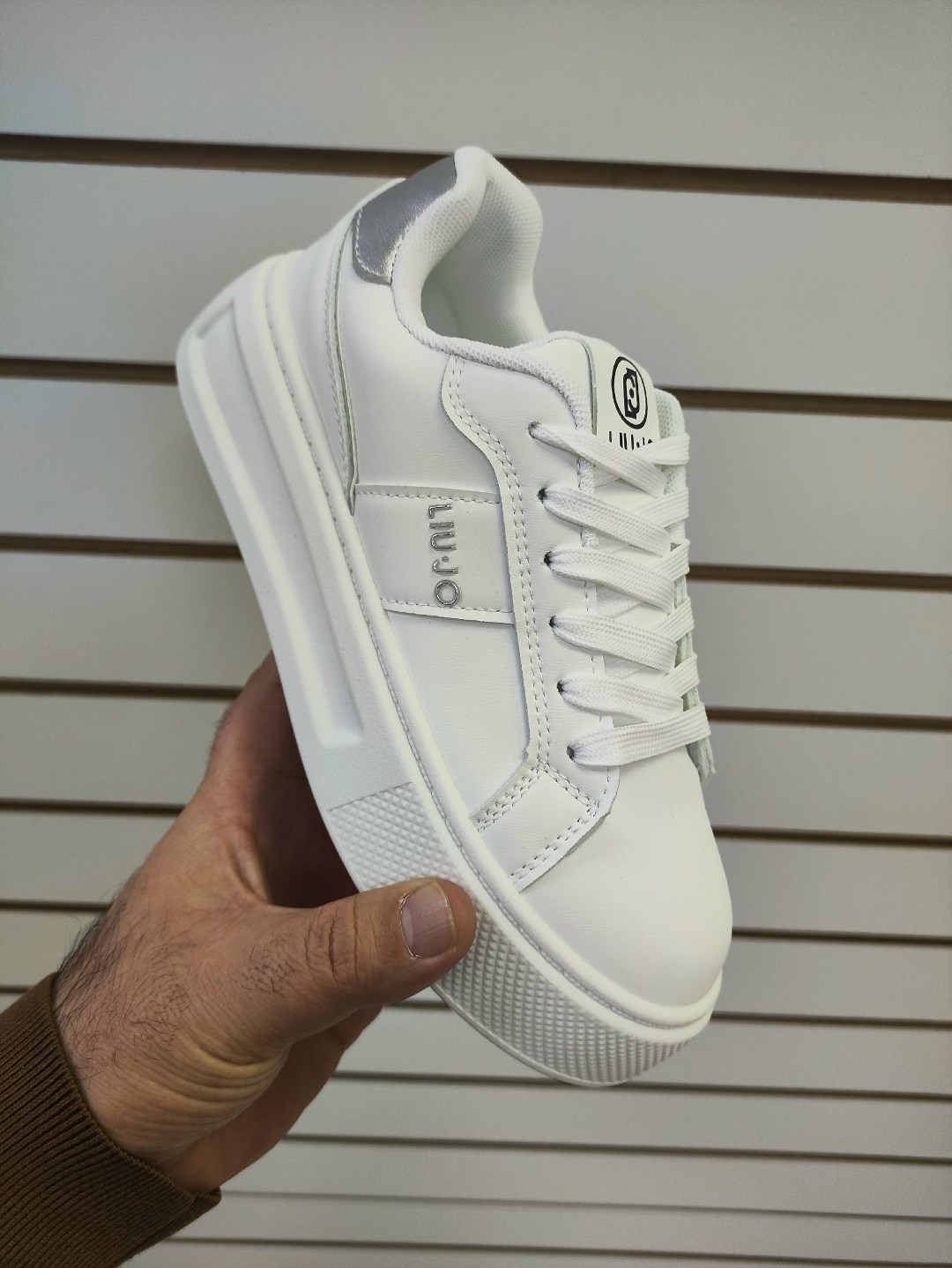 ,женские кроссовки,кроссовки черные,кроссовки liu jo,кеды