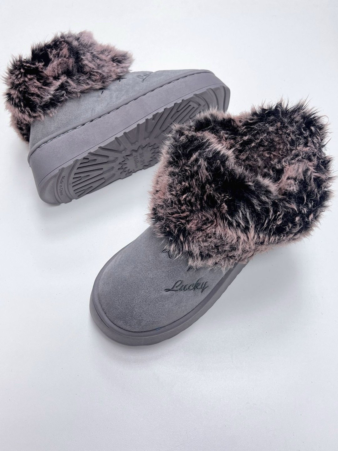 угги женские,,слипоны с мехом женские,короткие угги с мехом,модные тапочки