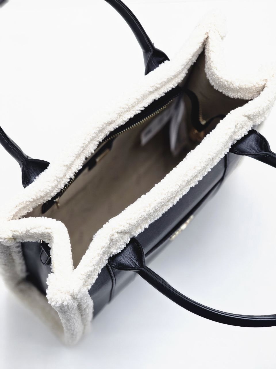 сумка женская guess,сумка женская,сумка,сумка женская с мехом 35х28 см,сумка guess