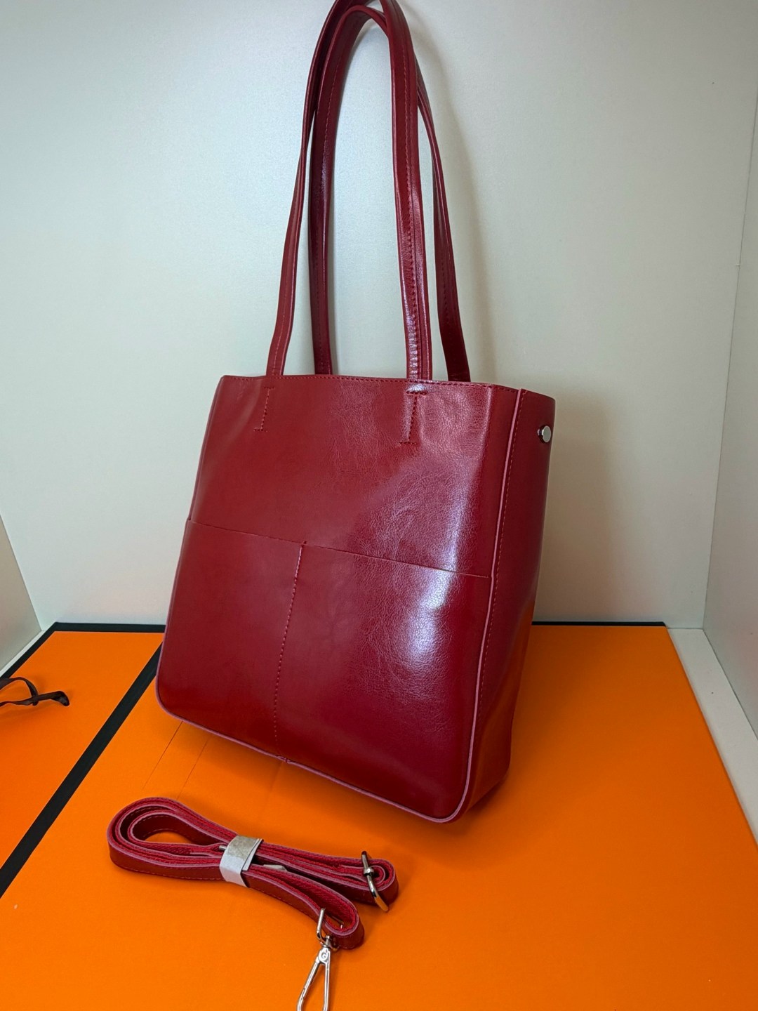 женская сумка шоппер из натуральной кожи,сумка женская из натуральной кожи красная,сумка женская большая на плечо из натуральной кожи шоппер,женская кожаная сумка шоппер,женская кожаная сумка