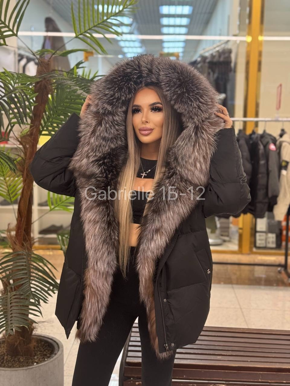 пуховик с натуральным мехом,пуховик женский с натуральным мехом,пуховик с мехом,пуховик с мехом чернобурки,парка с мехом