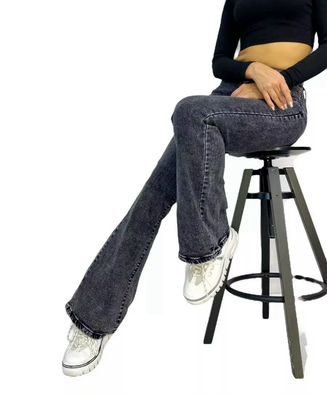 джинсы женские клеш от колена на невысоких,джинсы клеш женские,джинсы женские клеш от колена jovanna,джинсы женские клеш от колена серые,джинсы клеш от колена с высокой посадкой joxanna 66182418